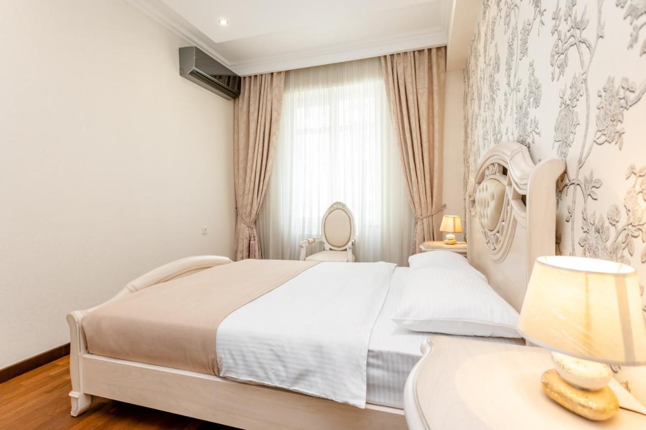 3Bd-2Bth Apartment In Tbilisi City Center Exterior foto